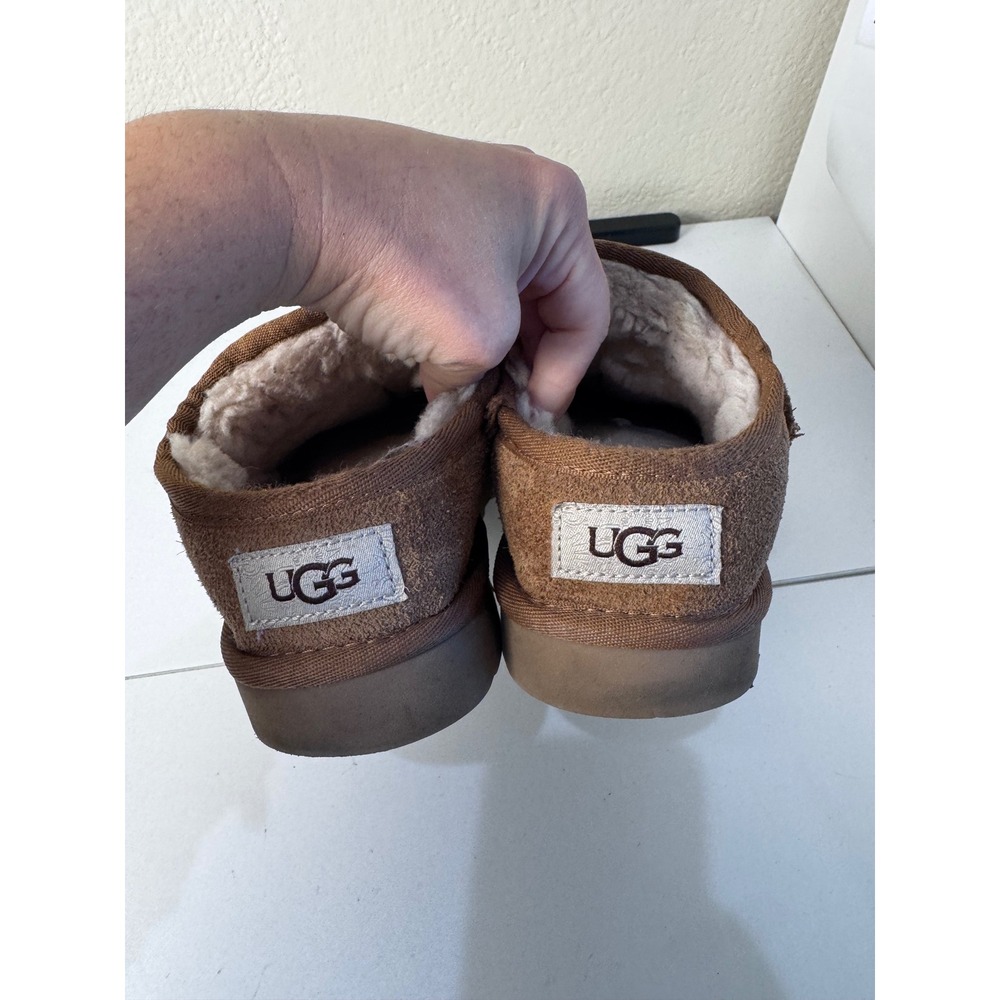 UGG Classic Suede Slippers Women Size 7 Chestnut Shearling Lined Cozy Slip On - Picture 4 of 8